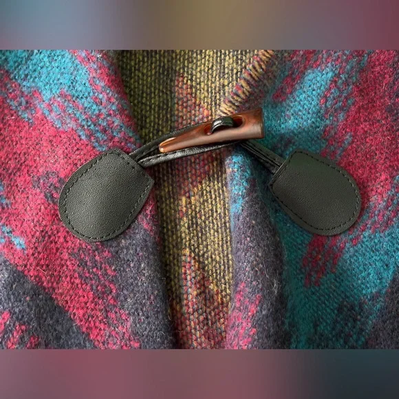 Multicolor Fringe Woven Poncho/Cape - Picture 4 of 7